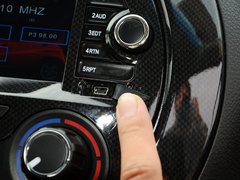 2013款 1.0L 手动 国际版豪华型