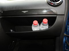 2013款 1.0L 手动 国际版豪华型
