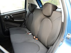 2013款 1.0L 手动 国际版豪华型