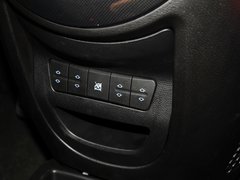 2013款 1.0L 手动 国际版豪华型
