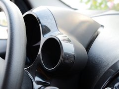 2013款 1.0L 手动 国际版豪华型