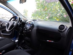 2013款 1.0L 手动 国际版豪华型