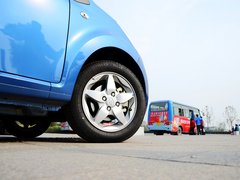 2013款 1.0L 手动 国际版豪华型