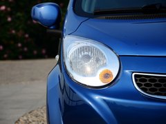 2013款 1.0L 手动 国际版豪华型