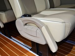 2014款 2.1T 手动 佳旅中轴版