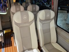 2014款 2.1T 手动 佳旅中轴版