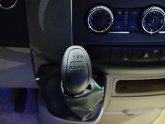 2014款 2.1T 手动 佳旅中轴版