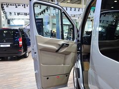 2014款 2.1T 手动 佳旅中轴版