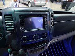 2014款 2.1T 手动 厢式 长轴加长版