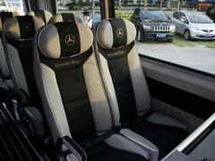 2014款 2.1T 手动 厢式 长轴加长版