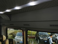 2014款 2.1T 手动 厢式 长轴加长版