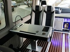 2014款 2.1T 手动 厢式 长轴加长版