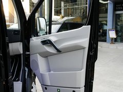 2014款 2.1T 手动 厢式 长轴加长版