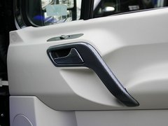 2014款 2.1T 手动 厢式 长轴加长版