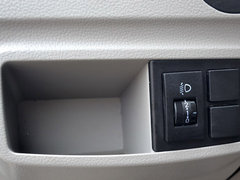 2013款 1.0L 手动 舒适型LF466Q
