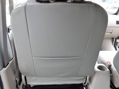 2013款 1.0L 手动 舒适型LF466Q