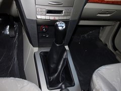 2013款 2.2L 手动 两驱 汽油 精英版中轴