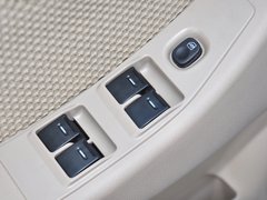 2013款 2.8T 手动 两驱柴油版长轴