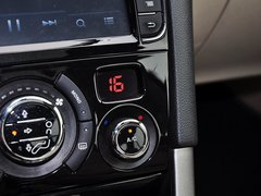 2013款 2.0L 自动 车载互联豪华版