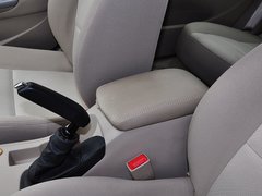 2013款 2.0L 自动 车载互联豪华版