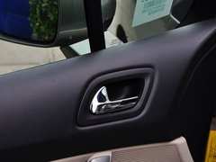 2013款 2.0L 自动 车载互联豪华版