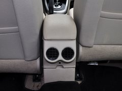 2013款 2.0L 自动 车载互联豪华版