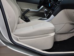 2013款 2.0L 自动 车载互联豪华版