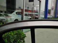 2013款 2.0L 自动 车载互联豪华版