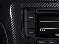 2014款 1.6L 自动 运动版