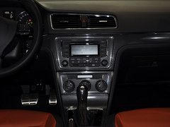 2014款 1.6L 自动 运动版