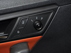 2014款 1.6L 自动 运动版