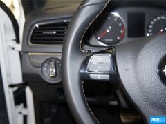 2014款 1.6L 自动 运动版