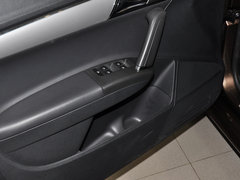 2014款 1.6L 自动 运动版