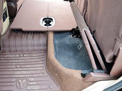 2014款 5.7L 户外版