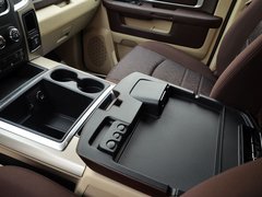 2014款 5.7L 户外版