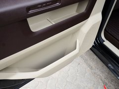 2014款 5.7L 户外版
