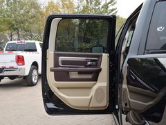 2014款 5.7L 户外版