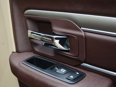 2014款 5.7L 户外版
