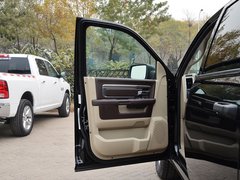 2014款 5.7L 户外版