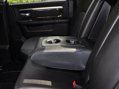 2014款 5.7L 户外版