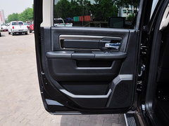 2014款 5.7L 户外版
