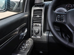 2014款 5.7L 户外版