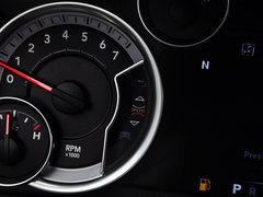 2014款 5.7L 户外版