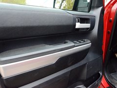 2014款 5.7L SR5 TRD版