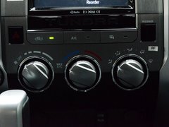 2014款 5.7L SR5 TRD版