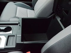 2014款 5.7L SR5 TRD版