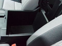 2014款 5.7L SR5 TRD版