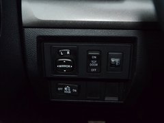2014款 5.7L SR5 TRD版