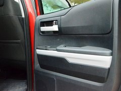 2014款 5.7L SR5 TRD版