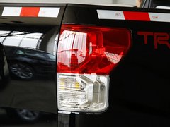2014款 5.7L SR5 TRD版